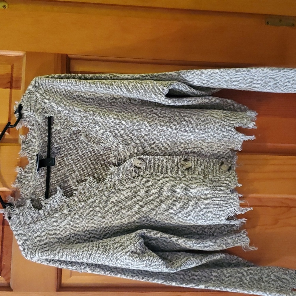 Sweater - Picture 2 of 3